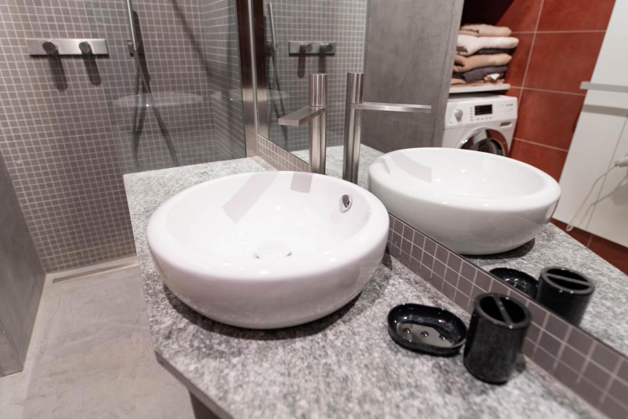 Apartment In Centro, 5 Posti Letto: Ca' Cybeles *