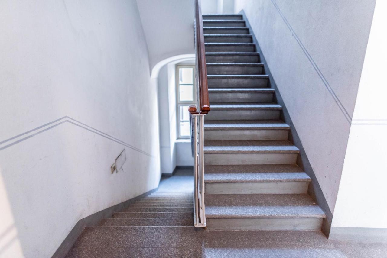 In Centro, 5 Posti Letto: Ca' Cybeles Apartment